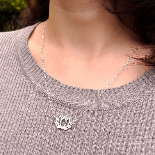 Collar del Renacer | Flor de Loto