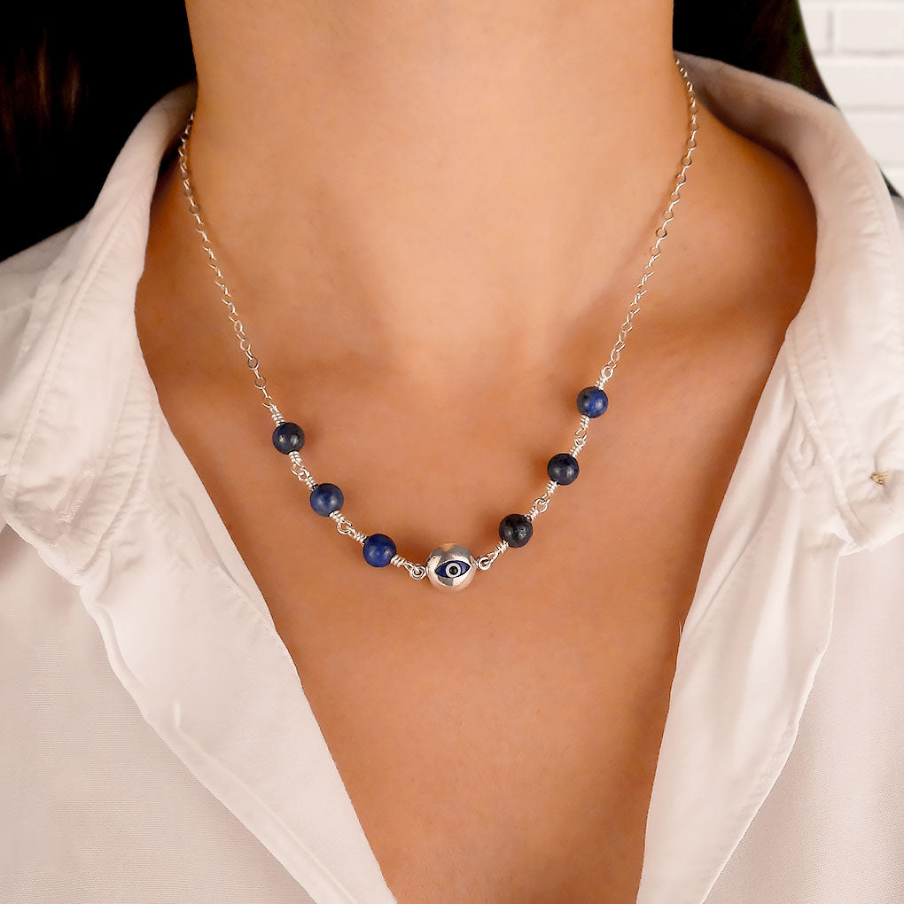 Collar de la Sabia Protección