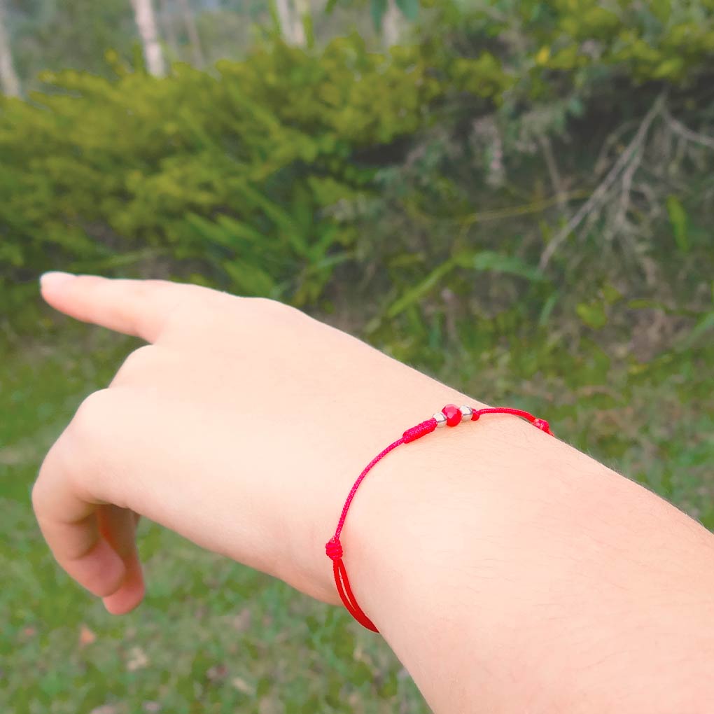 Hilo Rojo de Protección | Diciembre | Rojo
