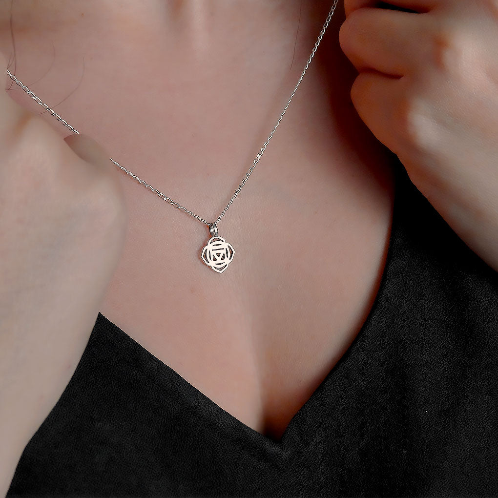 Collar Chakra Raiz
