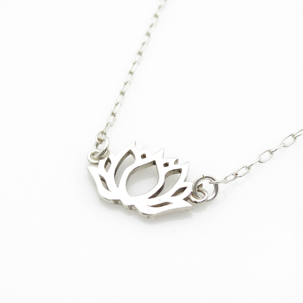 Renaissance Necklace | Lotus Flower